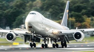 BOEING 747-8 flying LOW above me - Boeing 747 NEW GENERATION LANDING (4K)