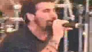 System Of A Down - psycho 2001 Reading Festival Live