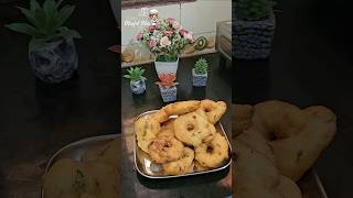 Medu Vada #sankranthispecials #pindivantalu #food #youtubeshorts #blissfulbites #blissfulbites079