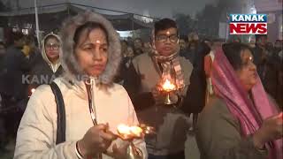 Divine Aarti At Triveni Sangam | Devotees Flock To Witness The Divine Ritual