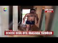 denizde değil otel odasında yüzdüler