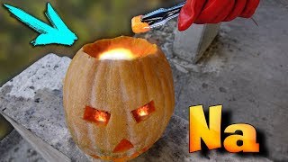 EXPERIMENT: HALLOWEEN PUMPKIN VS SODIUM!!
