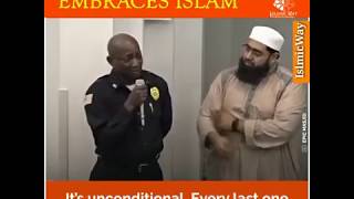 American Security Guard  Revert Islam.  ಅಮೆರಿಕಾದ ಮಸೀದಿಯ ಸೆಕ್ಯೂರಿಟೀ ಗಾರ್ಡ್ ಇಸ್ಲಾಂ ಧರ್ಮಕ್ಕೆ ಮರಳಿದ್ದಾರೆ