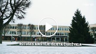 Rotušės aikštėje išlieta čiuožykla