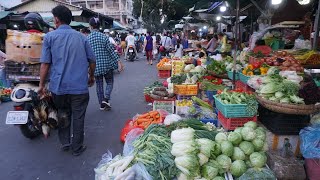 Evening Activities of Khmer People Buying Food @Kandal Market - Evening Street Market in Town