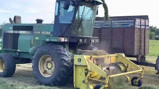 Vincent butler:Picking up silage with his John Deere 6710 (PURE SOUND)