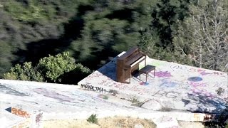 How Did This Mysterious Piano End up on Top of a Malibu Cliff?