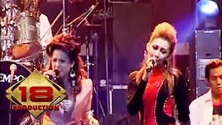 Nelly Agustin Feat Diastari - Pelangi Dimatamu (Live Konser Bondowoso Jawa Timur 26 Desember 2006)