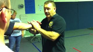 DPTS: LEO handcuffing