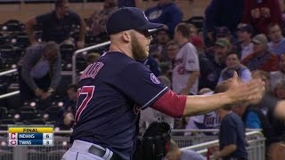 CLE@MIN: Allen strikes out Hicks to earn the save