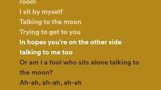 Bruno Mars - Talking To The Moon  (Lyrics)