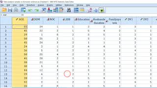 How to categorize a continuous variable and analyse demographics in one table