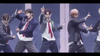 250111 SMTR25 || SHINee - LUCIFER Cover SMTOWN_LIVE 2025 (JJ is finally here and we cheer)