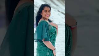 Manali le Snowfall ❄️🥶 and Saree #song #keerthanaravindran #trending #love #hindisong