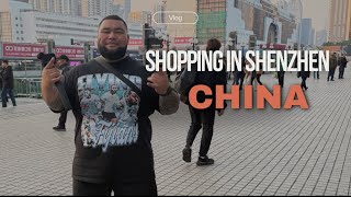 Shopping in the city of Shenzhen |