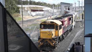 Aurizons 2338 shunting the new QR NGR train 701 at Wulkuraka 17/4/16