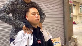 ASMR やばっ肩と背中がガッチガチ！デスクワークの男性に肩もみと背中のマッサージで効かせる！