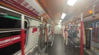 港島線白頭 港鐵45週年復古列車 進入柴灣站影片+車廂內部介紹