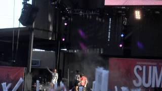 Icona Pop Performing I Love It At Chicago's B96 Pepsi SummerBash 2014