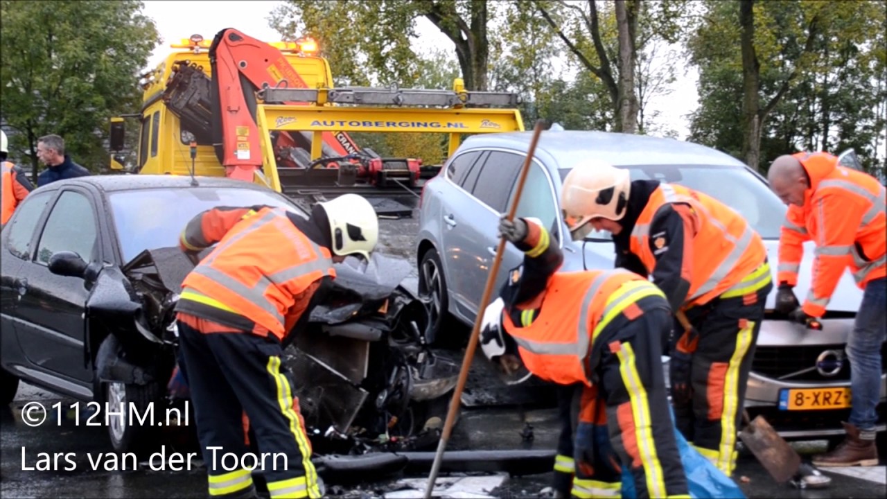 Ongeval Tussen Twee Voertuigen Met Flinke Schade Als Gevolg 1e Tochtweg ...