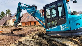 Landscaping in mud | SUNWARD SWE90UF crawler excavator