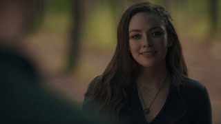 Legacies 4x03 Hope says goodbye to Raf. Everyone gathers around for Hope