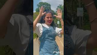 කෙල්ලෙක් නැද්ද තාම ඔයට ලං වෙලා  kellek nadda thama oyata lan vela #tiktok #shorts