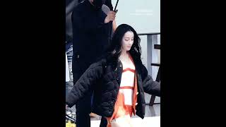 Fancam 迪丽热巴 . 聂小姐，我们来谈谈开个展吧~ #dilraba #dilrabadilmurat