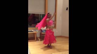 Thoda Resham Lagta Hai - Bollywood Dance Performance