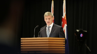 Bill English announces election date