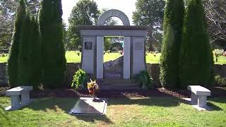 VISITING THE FINAL RESTING PLACE OF "THE POSSUM" - GEORGE JONES