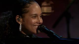 Alicia Keys performs Tupac Shakur medley at the 2017 Rock & Roll Hall of Fame Induction Ceremony