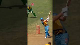 Lost 3 Balls in one over 😱😱 |😱 तीन बोल खो गयी 😱 #shorts #cricket