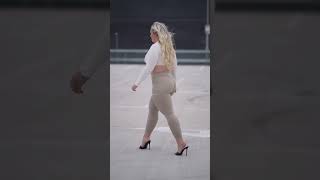 Plus Size Model Curvy Model Sammy Thighs Walks