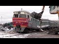 Слом моторного вагона дизель-поезда ДР1А-224 1  Scrapping of DR1A-224 DMU motor car 1