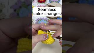 How To Change Colors In Crochet In The Round | Seamless Color Changes