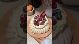 Pavlova #pavlova #baking