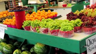 Montréal À Pied: Au Marché Jean Talon