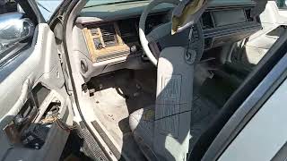 1990 Lincoln Town Car 5.0 Base Model Salvage Yard Tour