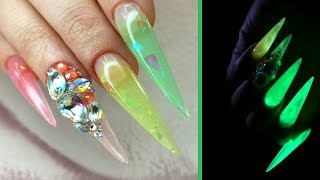 JELLY NAILS THAT GLOW IN THE DARK with VICKY from Pretty Little Claws!