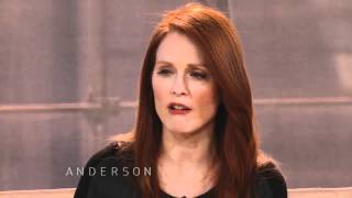 What Julianne Moore Thinks of Sarah Palin's Criticism