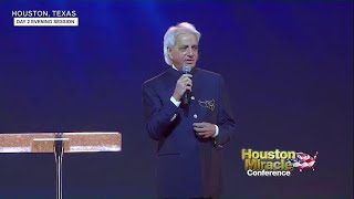 “Archbishop Benson Idahosa Is The Most Powerful Man Of GOD I Have Seen” - Pastor Benny Hinn Says…