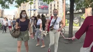 Thousands Form Human Chain Protesting Hungarian Government Obstruction Of University's Independence