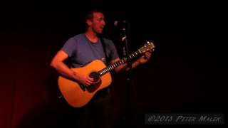 Chris Martin of Coldplay – (Guitar Tuning) – 11-5-2013
