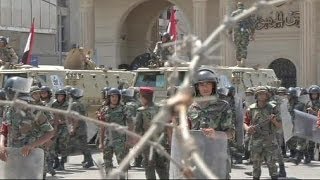 الجيش المصري: بين المؤيدين والمعارضين