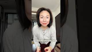 中年人的时髦精上线，日常生活里的美其实就是衣柜里的简单穿搭，胖女生的自信其实不用靠衣服显瘦才能获得。愉悦自己，让自己舒服，特别是宝妈，你开心身边的人才会开心。