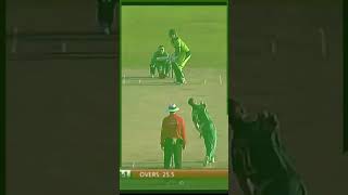 #MohammadHafeez Shows Some Class #Pakistan vs #SouthAfrica #PCB #SportsCentral #Shorts MA2A