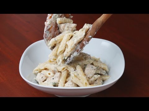 Easy Chicken Alfredo Penne Easy Chicken Alfredo Penne