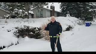 How do I properly keep my fire hydrant cleared of snow? Let SVFD tell you how.