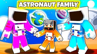 FOUND by the ASTRONAUT FAMILY in Minecraft! (Hindi)